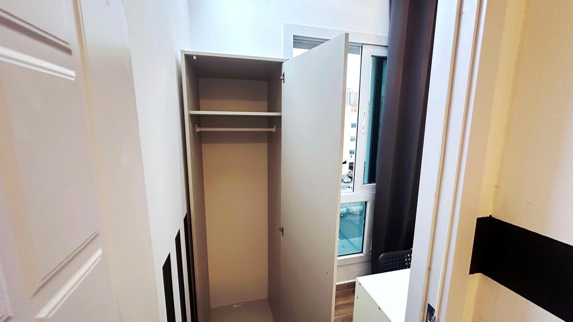 Partition Room In Al Seef Near Burjuman Metro Dubai Exterior photo