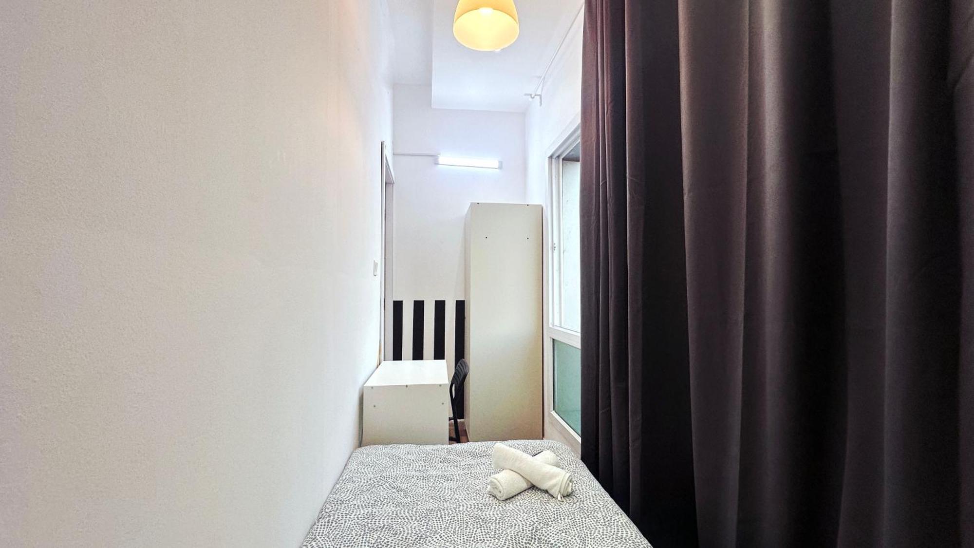 Partition Room In Al Seef Near Burjuman Metro Dubai Exterior photo